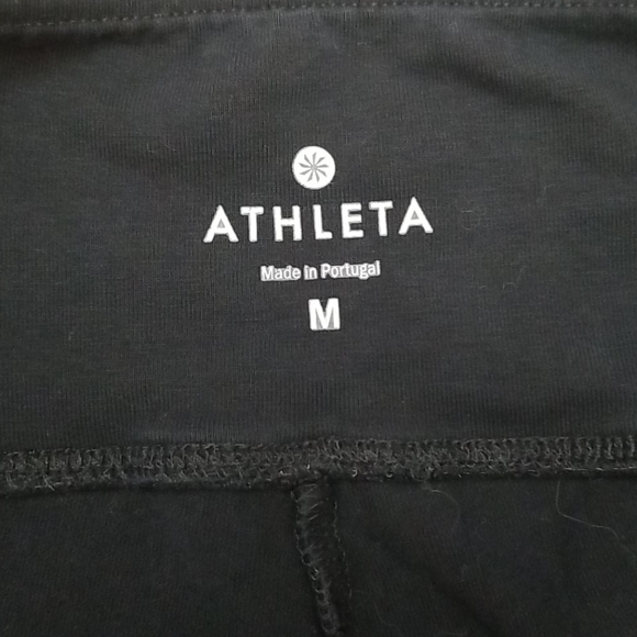Athleta Black Scrunched Leg Capri Medium - Picture 3 of 8